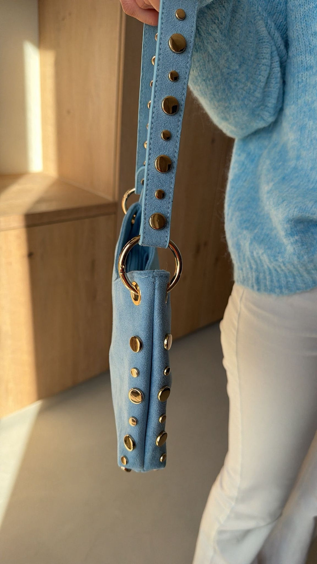 Baby bleu handbag