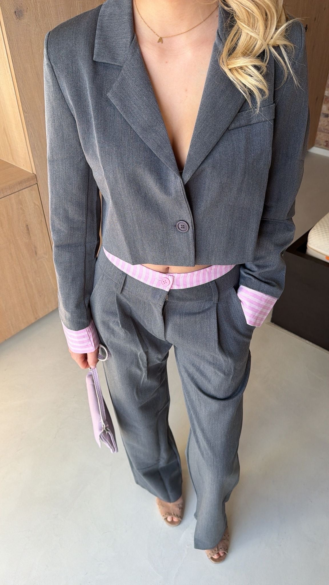 Grey/pink ensemble