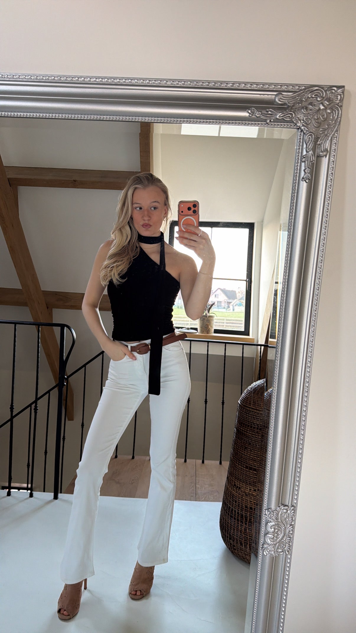 Double layered scarf detail strechy top