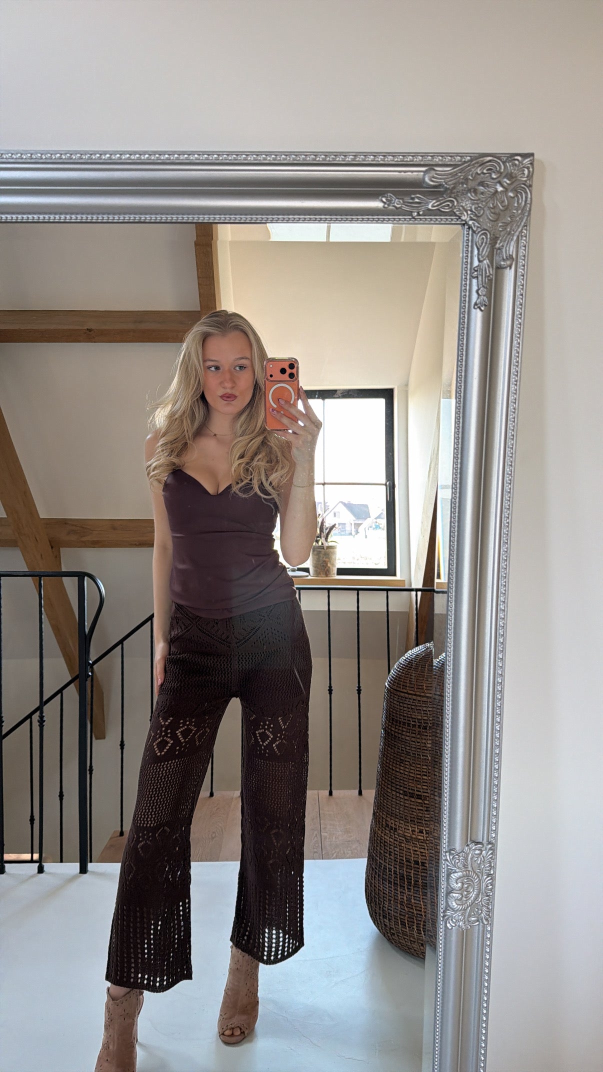 Padded cups in soft fabric top