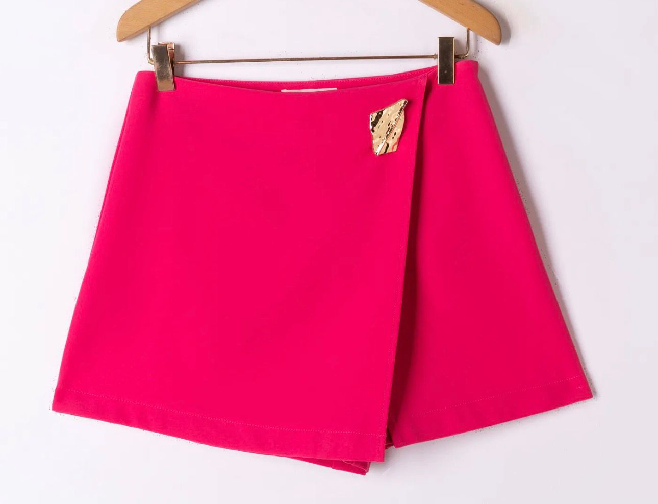 Fuchsia short/skirt Daisy