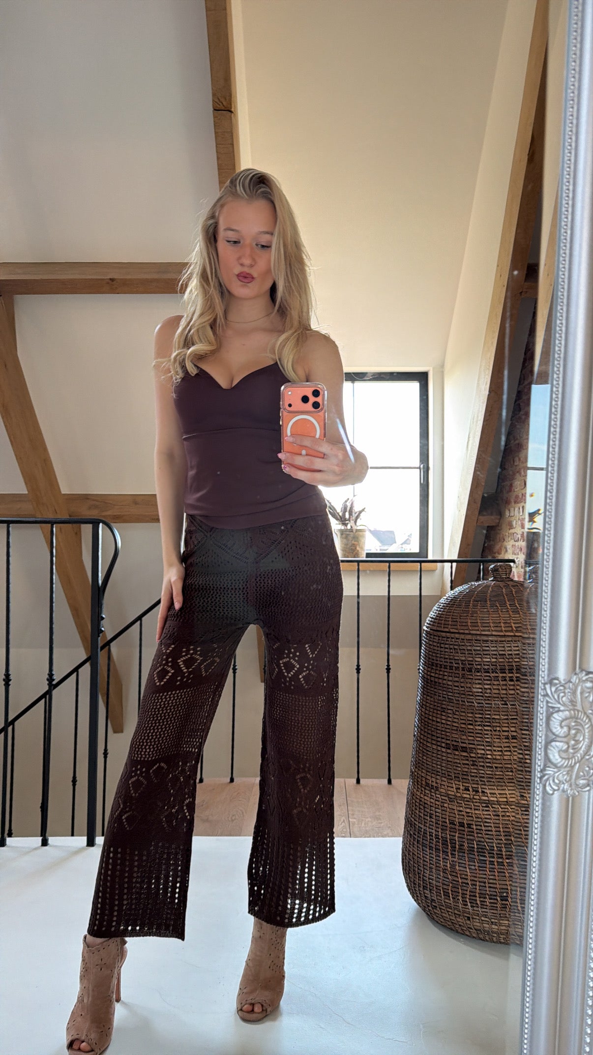 Padded cups in soft fabric top