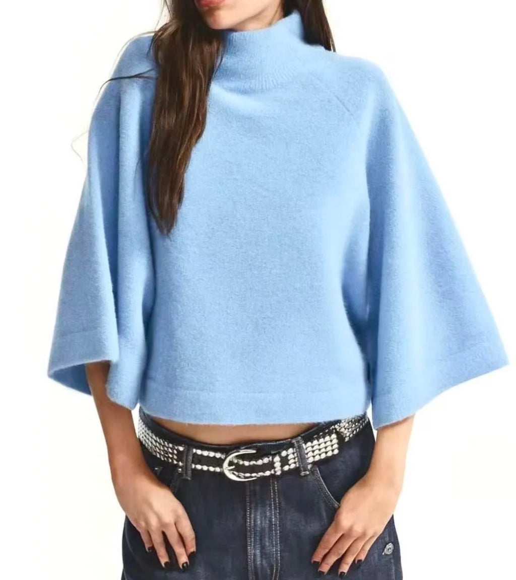 Katrien baby bleu spring sweater