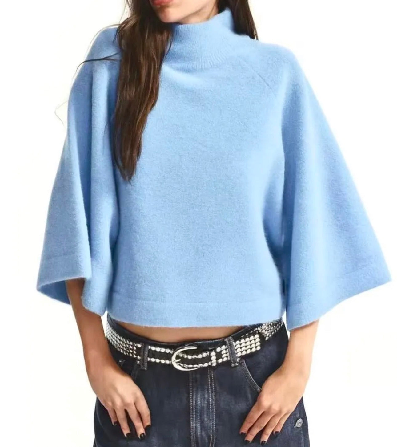 Katrien baby bleu spring sweater