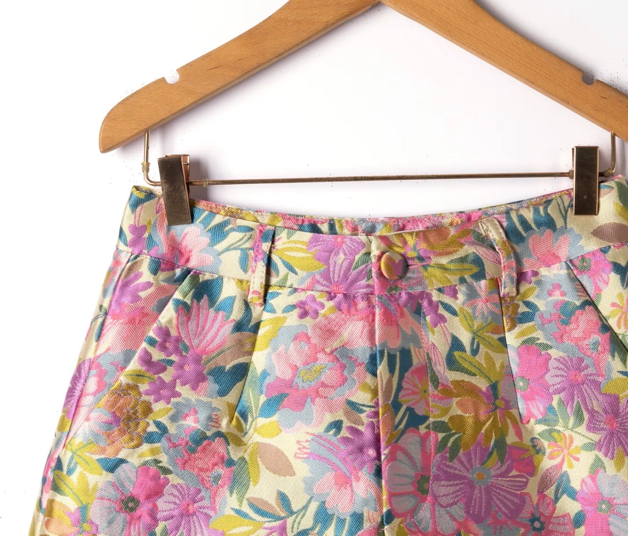 Floral short