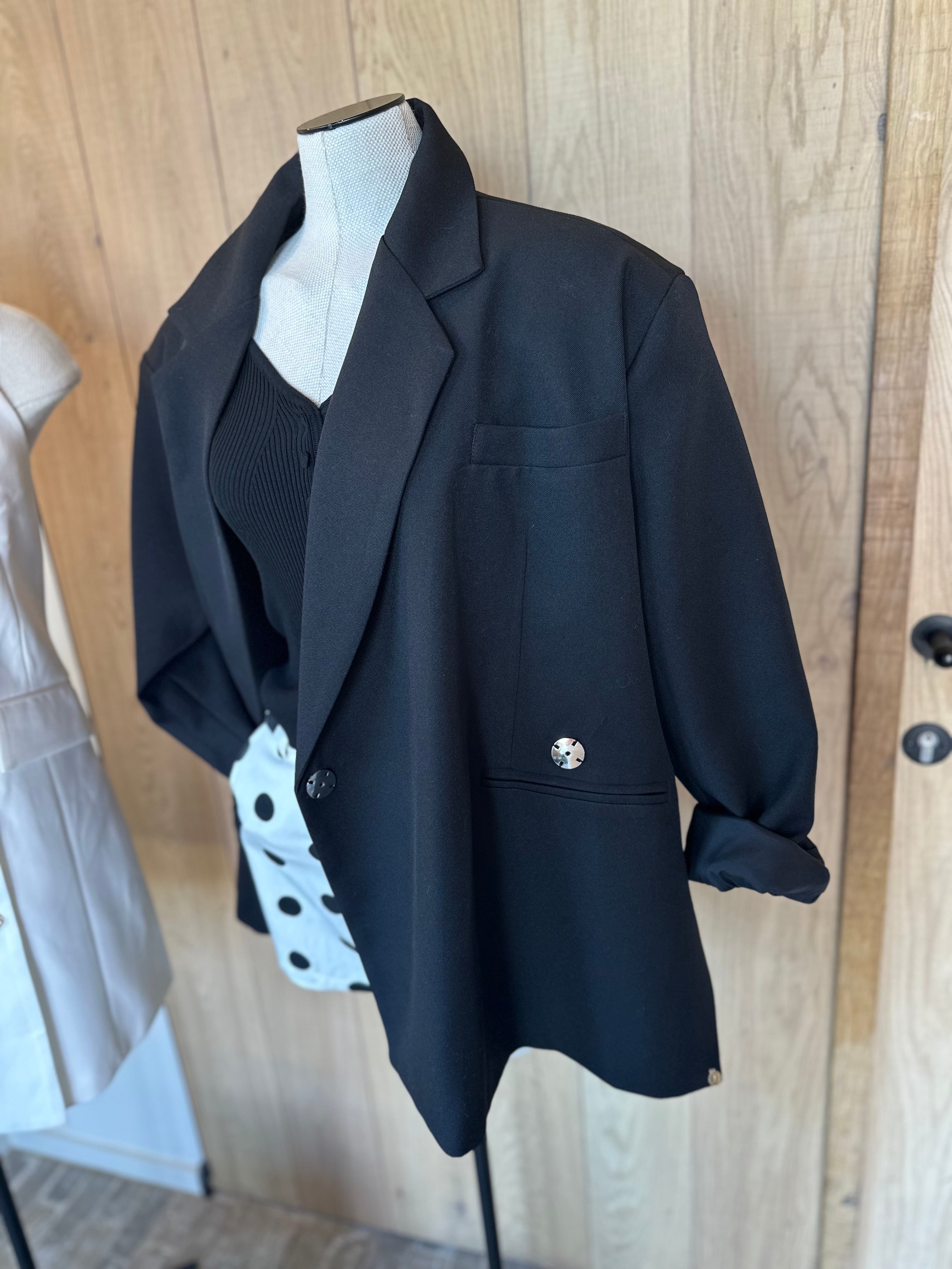 Black oversized blazer