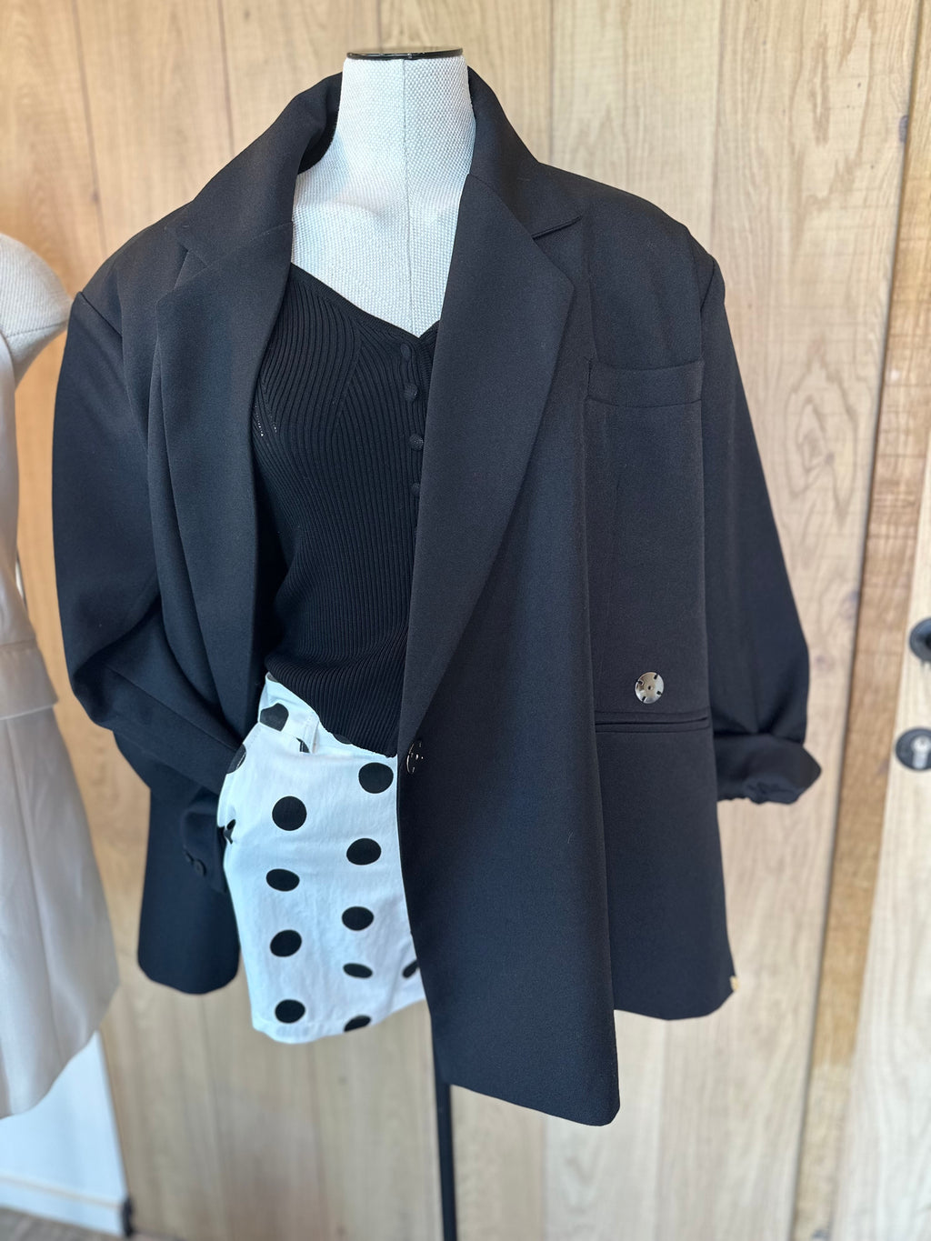 Black oversized blazer