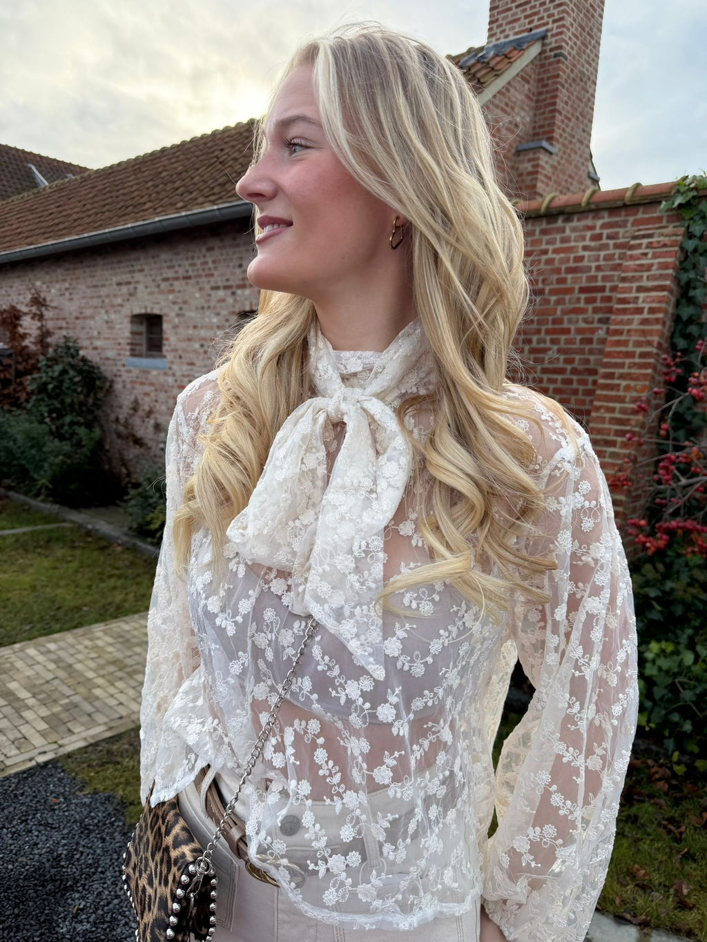 Lace blouse Kitty